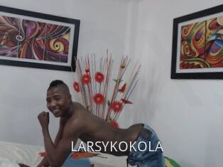 LARSYKOKOLA