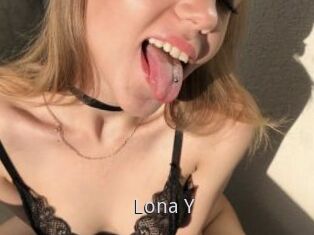 Lona_Y