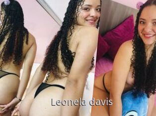 Leonela_davis