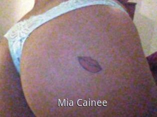 Mia_Cainee