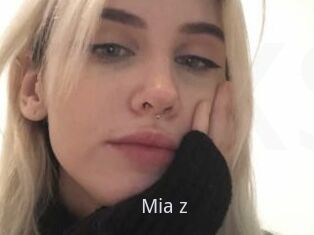 Mia_z