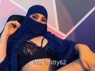 Mia_hotty62